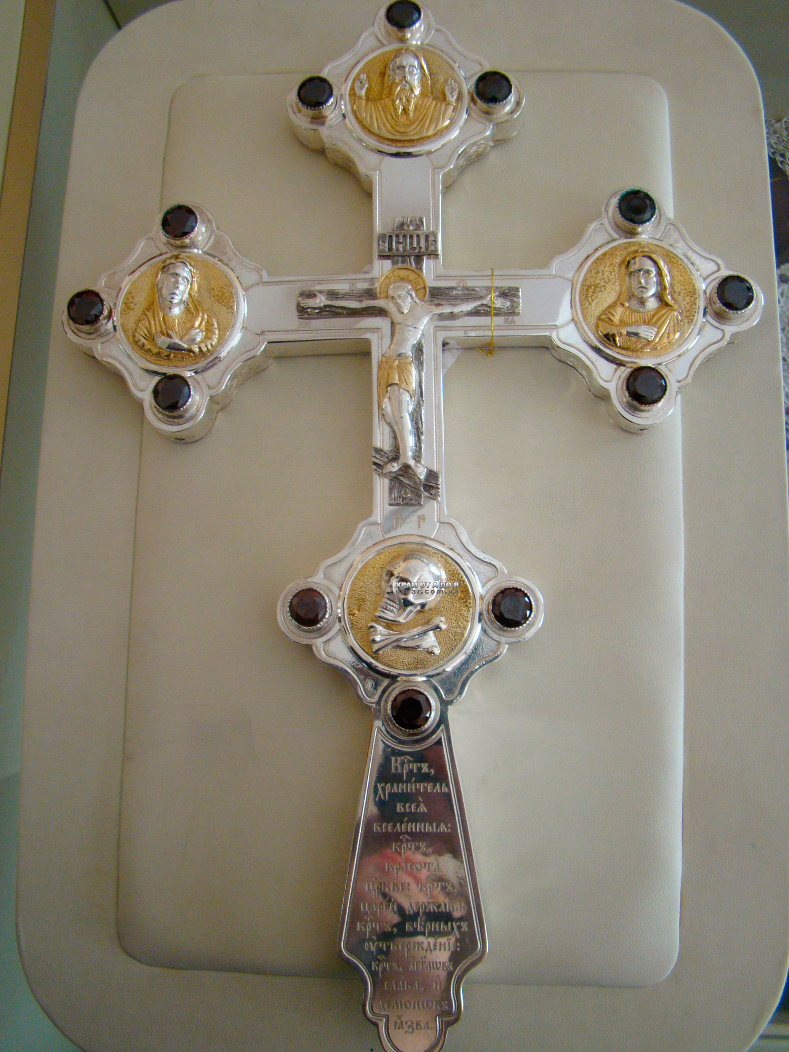 ����� �������������